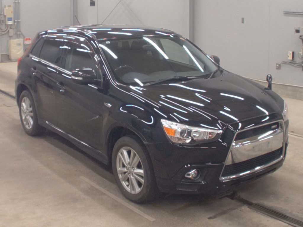 MITSUBISHI RVR