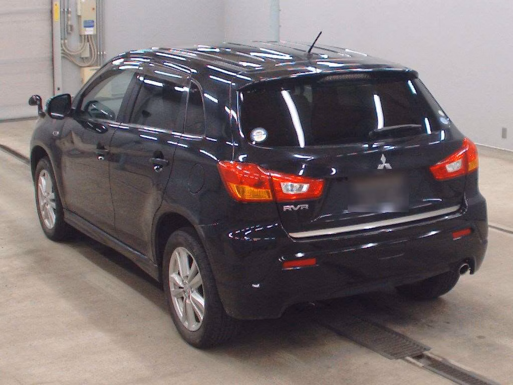 MITSUBISHI RVR