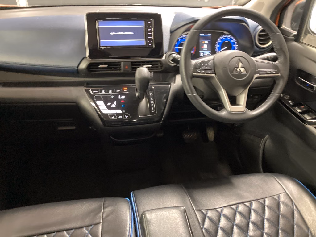 MITSUBISHI EK X