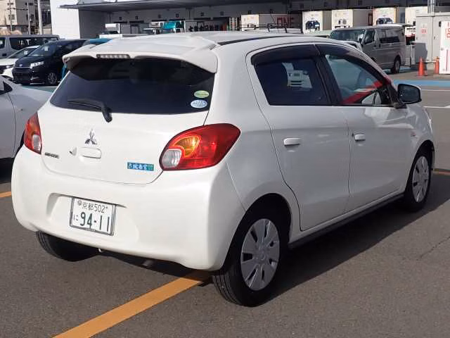 MITSUBISHI MIRAGE