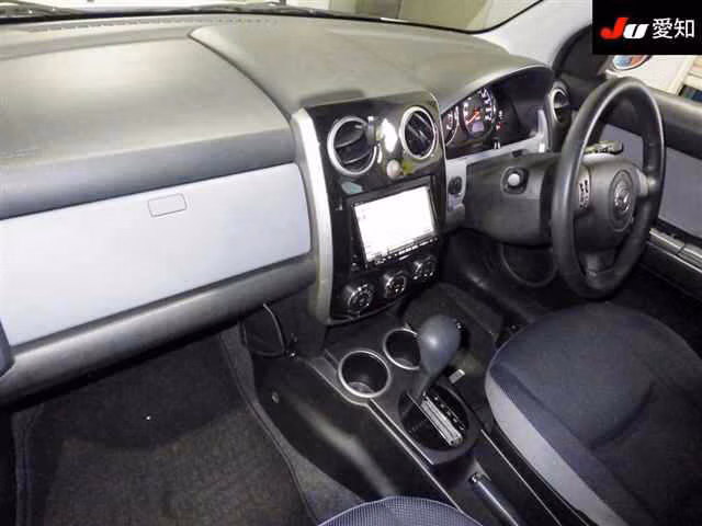 MAZDA VERISA
