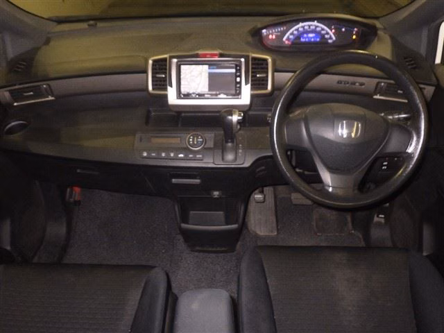 HONDA FREED SPIKE