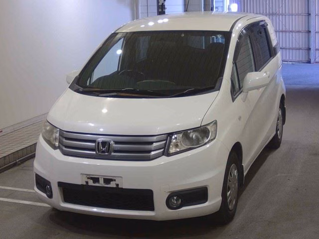 HONDA FREED SPIKE