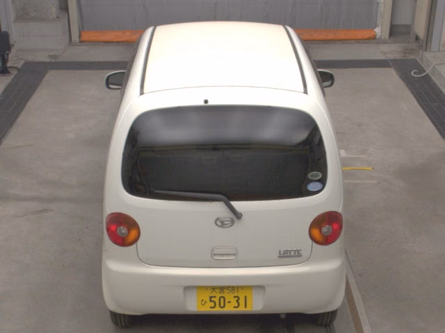 DAIHATSU MOVE LATTE