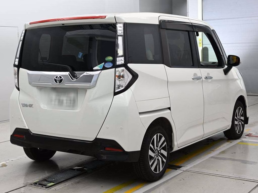 TOYOTA TANK