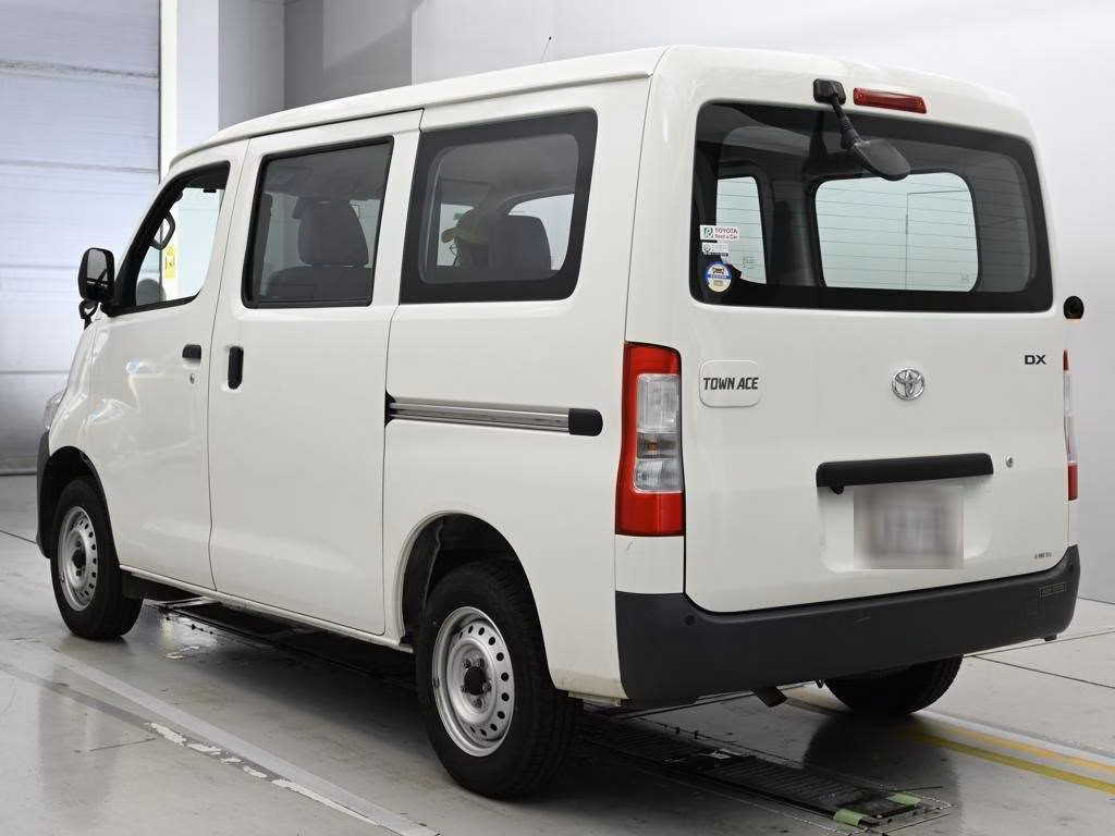 TOYOTA TOWN ACE