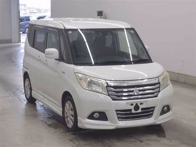 MITSUBISHI DELICA D:2