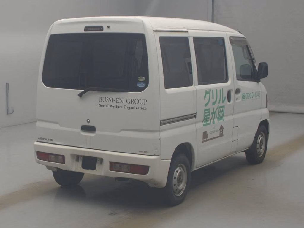 MITSUBISHI MINICAB