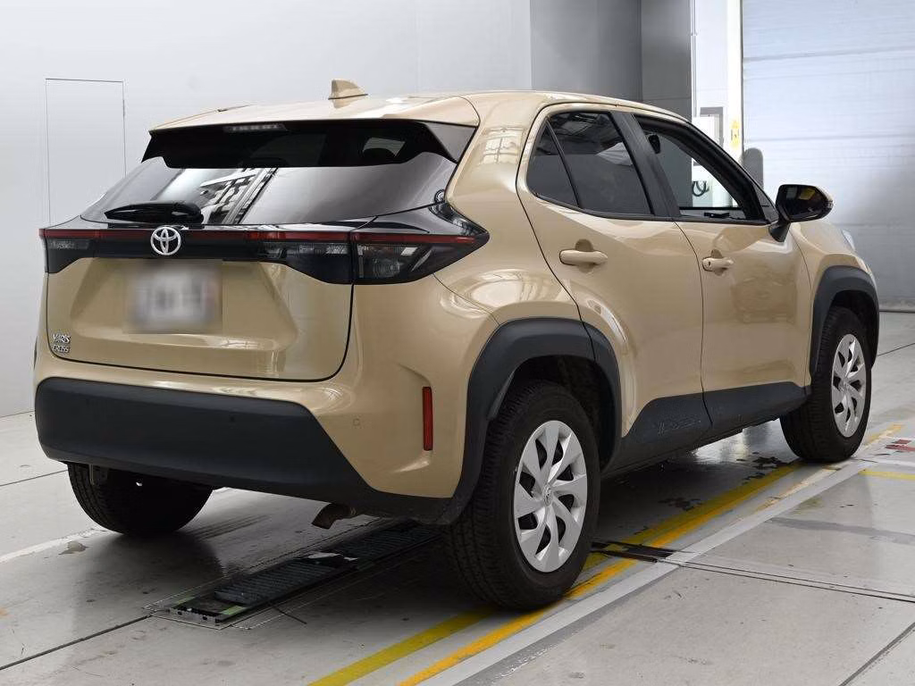 TOYOTA YARIS CROSS