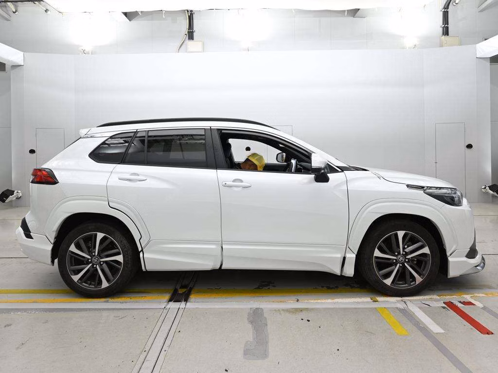 TOYOTA COROLLA CROSS