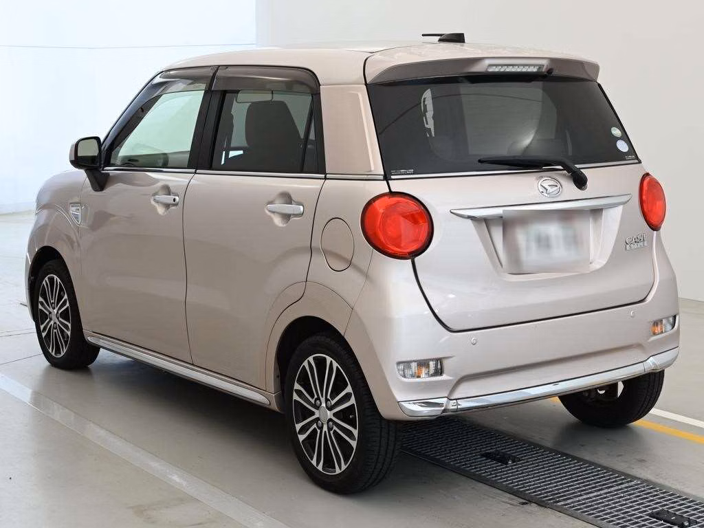 DAIHATSU CAST