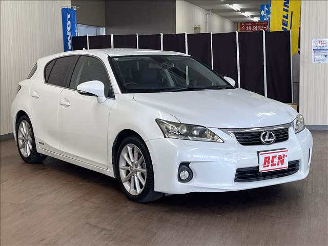 LEXUS CT200H
