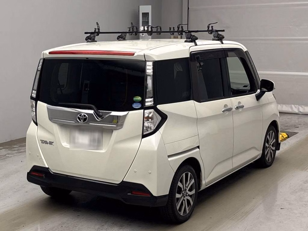 TOYOTA TANK