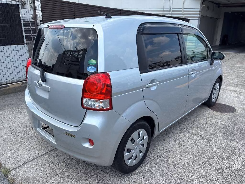 TOYOTA PORTE