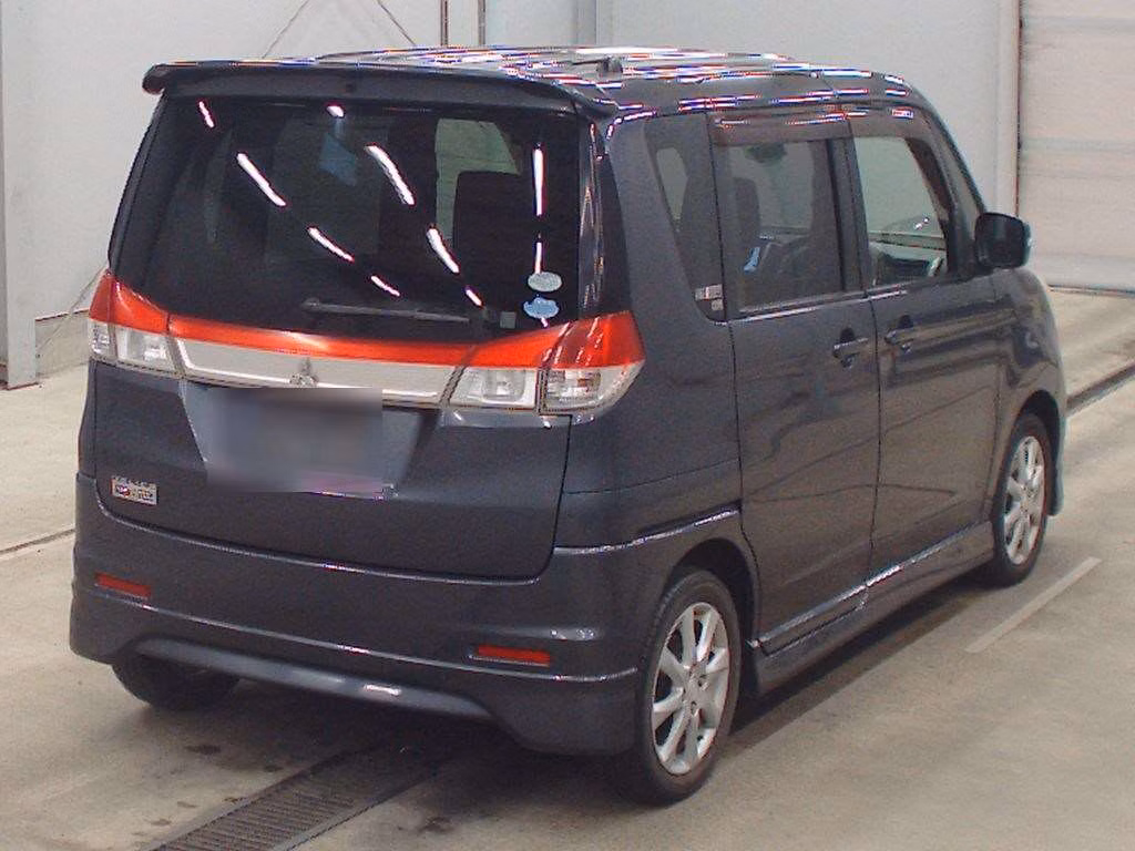 MITSUBISHI DELICA D:2