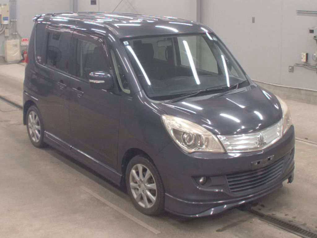 MITSUBISHI DELICA D:2