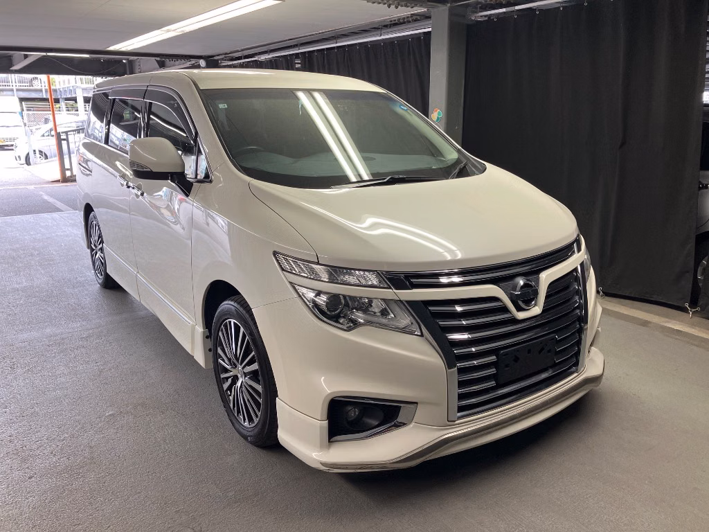 NISSAN ELGRAND