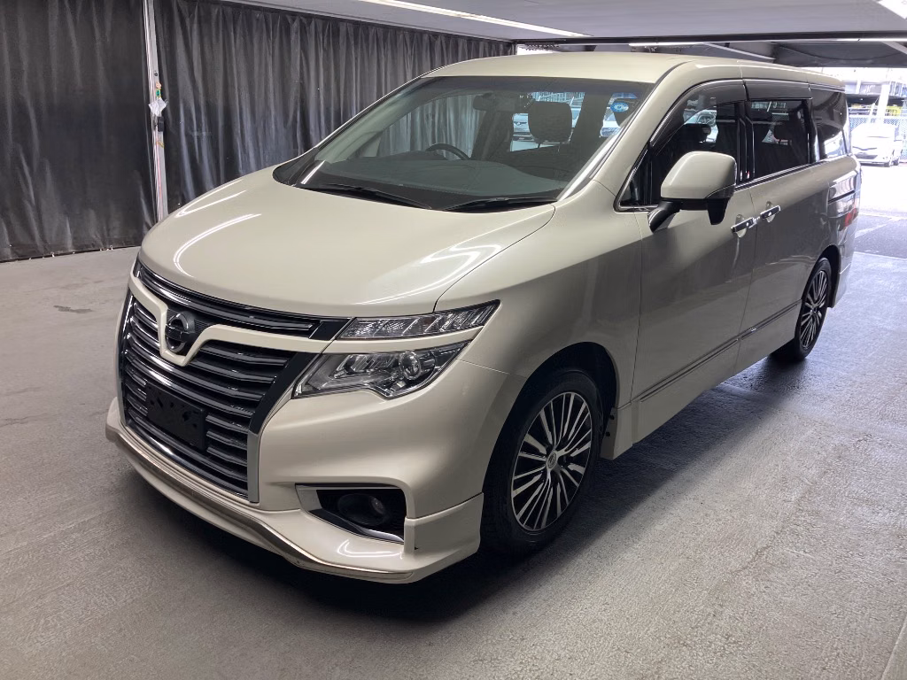 NISSAN ELGRAND