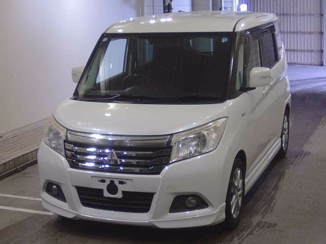 MITSUBISHI DELICA D:2