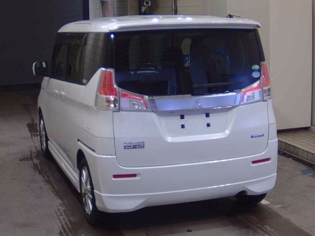 MITSUBISHI DELICA D:2
