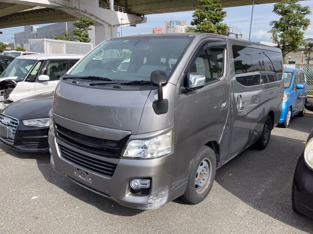 NISSAN NV350 CARAVAN