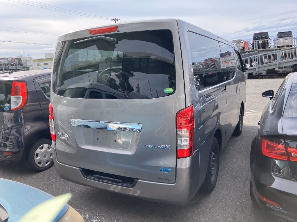 NISSAN NV350 CARAVAN