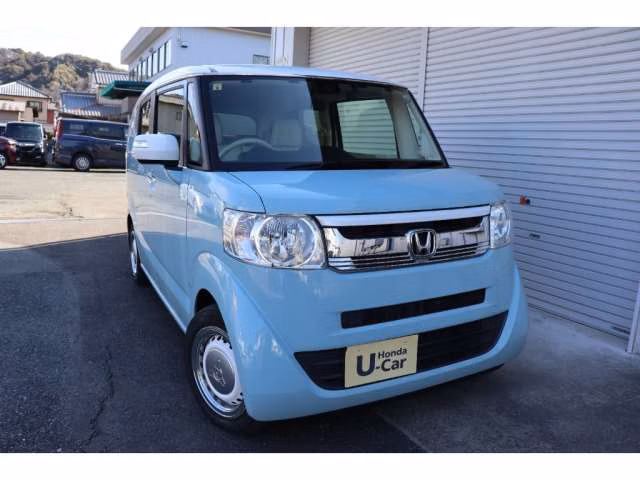 Honda N-BOX Slash