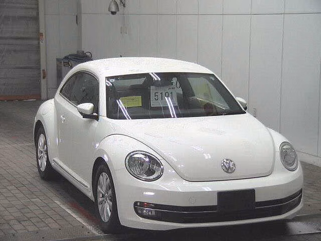 VOLKSWAGEN BEETLE