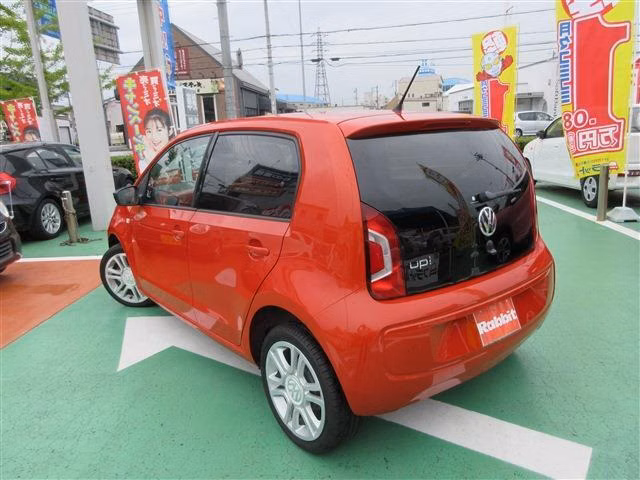 VOLKSWAGEN UP!