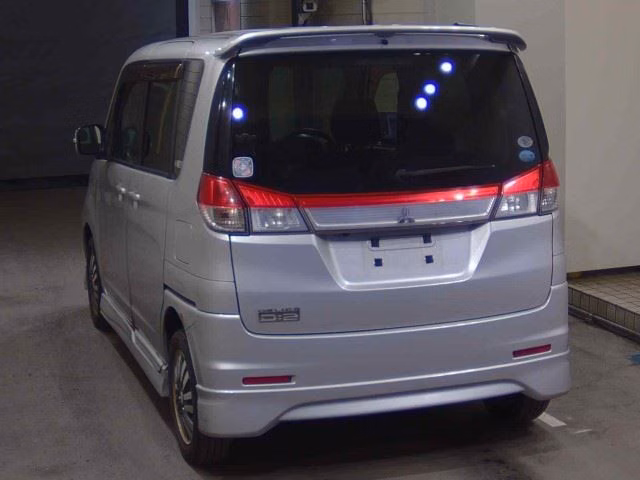 MITSUBISHI DELICA D:2