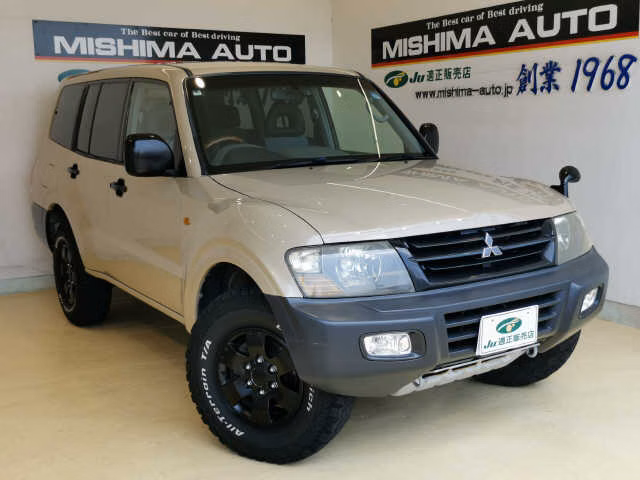 MITSUBISHI PAJERO