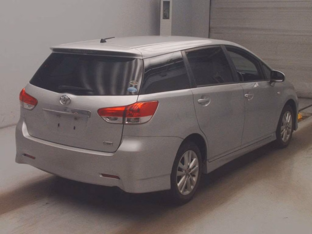 TOYOTA WISH