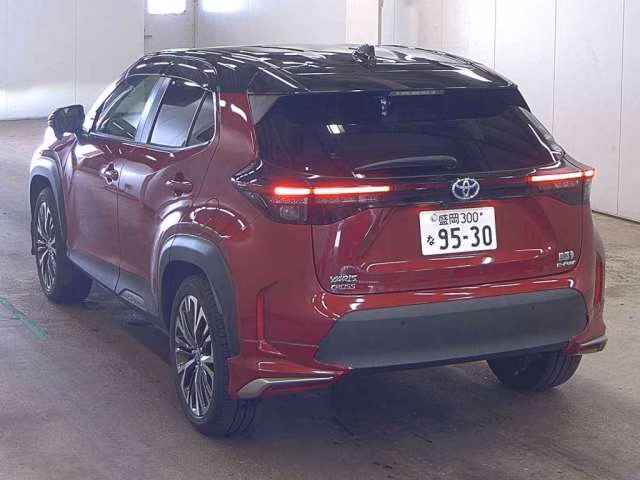 TOYOTA YARIS CROSS