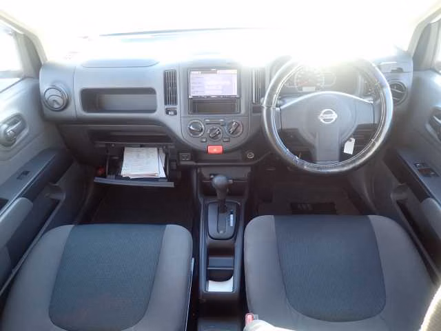 NISSAN AD