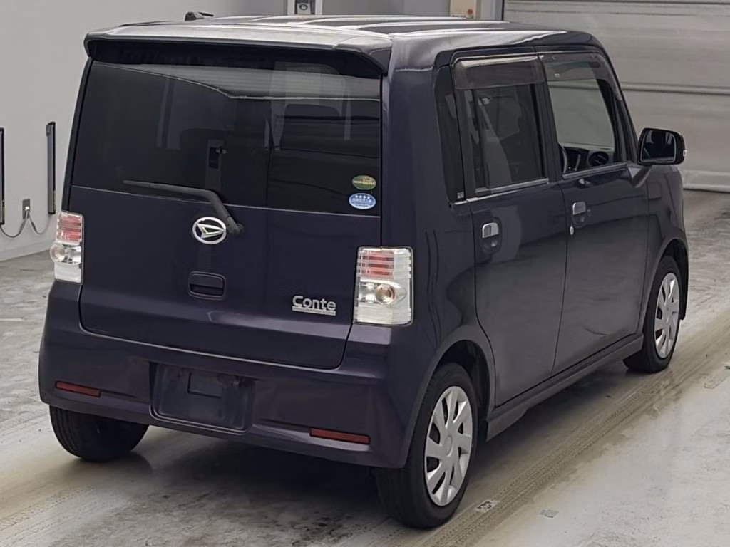 DAIHATSU MOVE CONTE