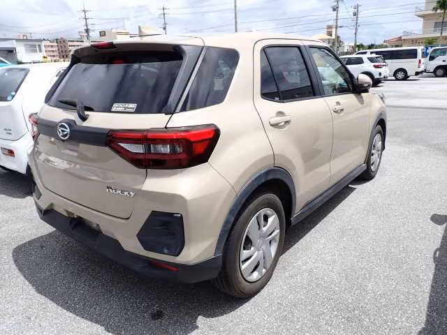 DAIHATSU ROCKY
