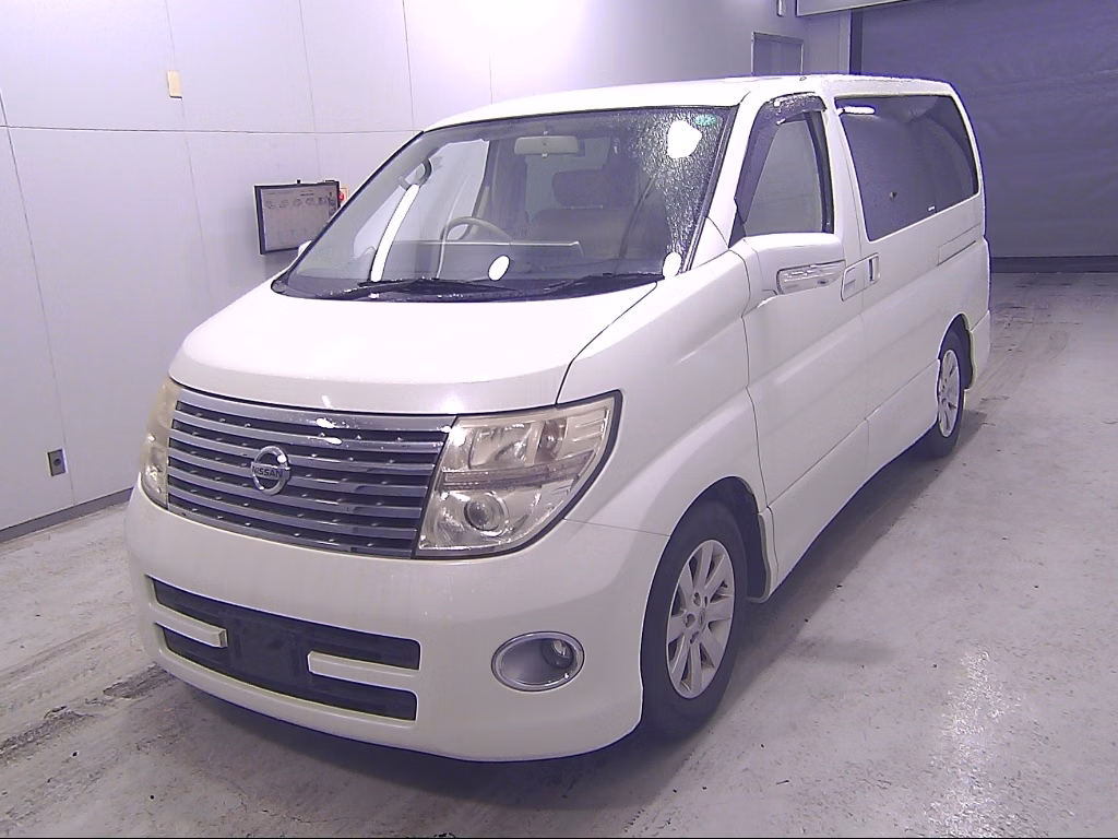 NISSAN ELGRAND