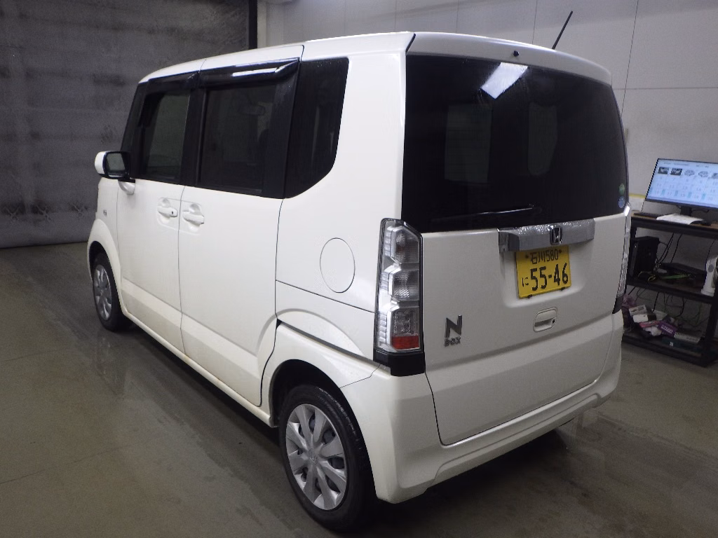 HONDA N-BOX