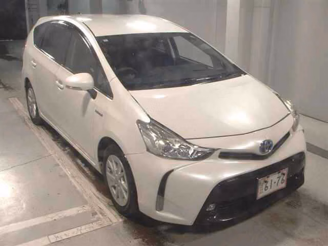 TOYOTA PRIUS ALPHA