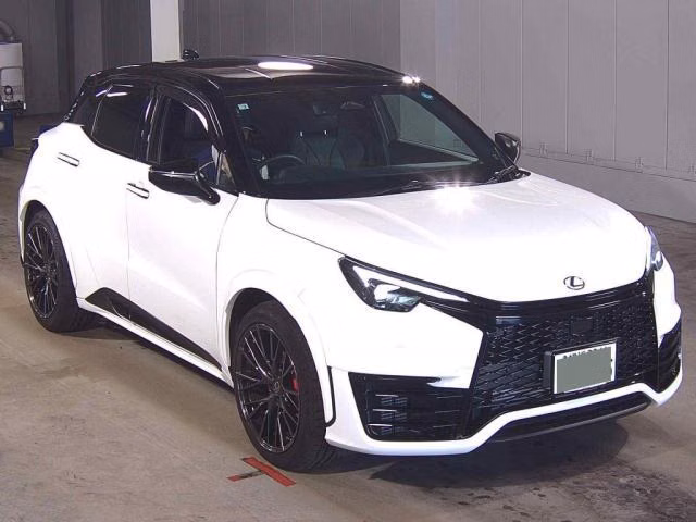 Lexus LBX