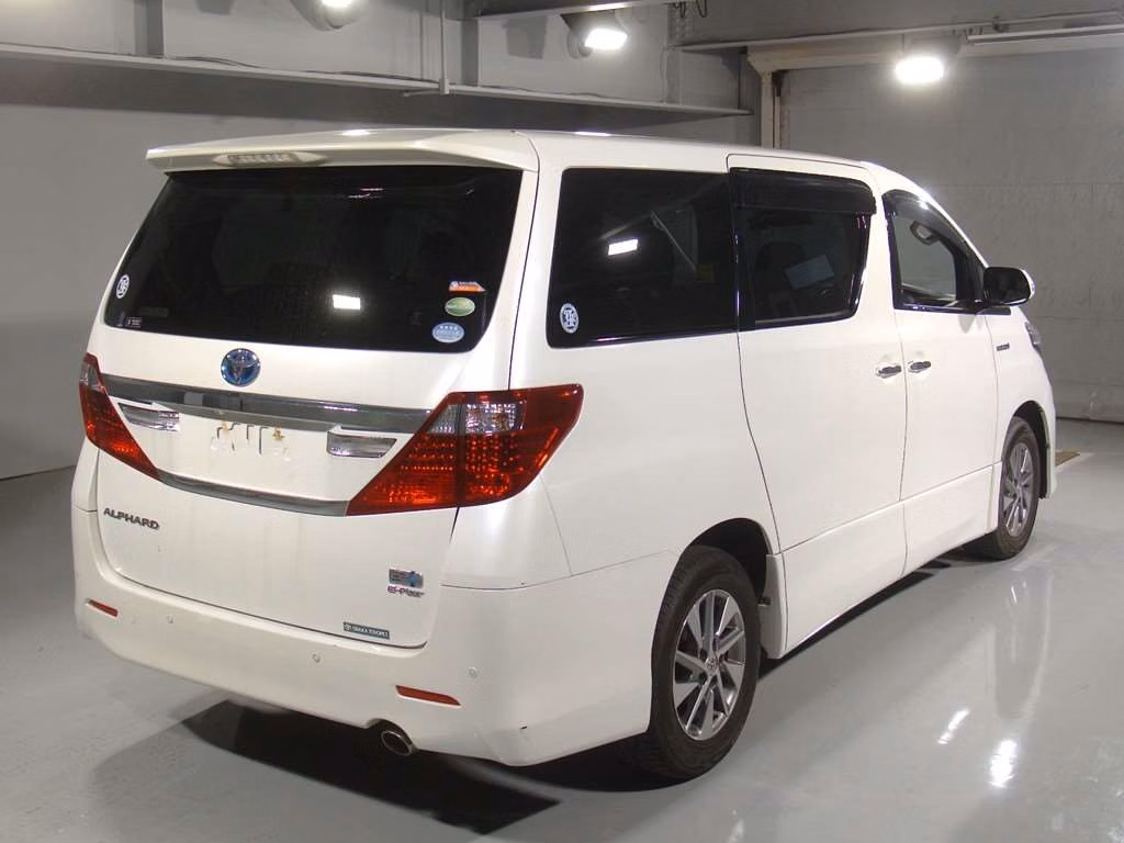 TOYOTA ALPHARD