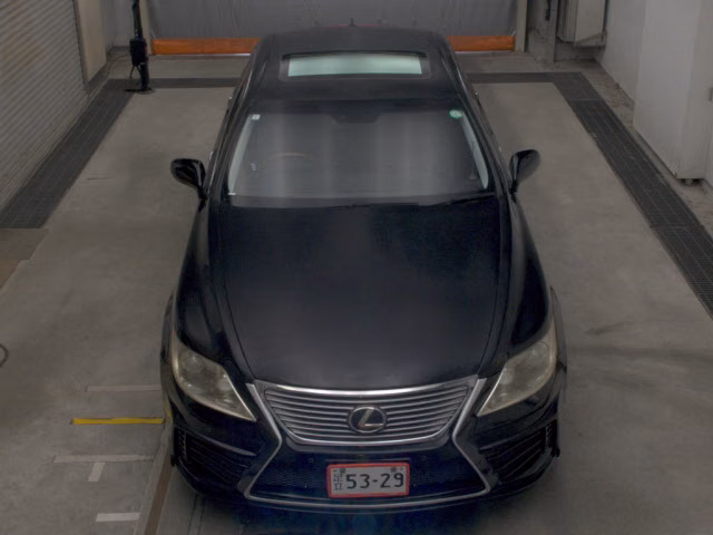LEXUS LS460
