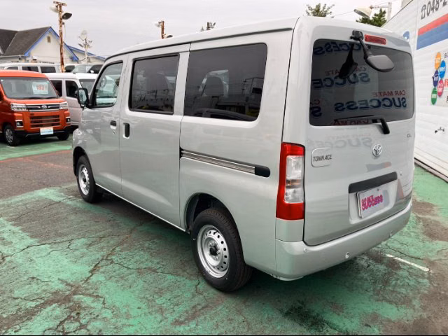 TOYOTA TOWN ACE