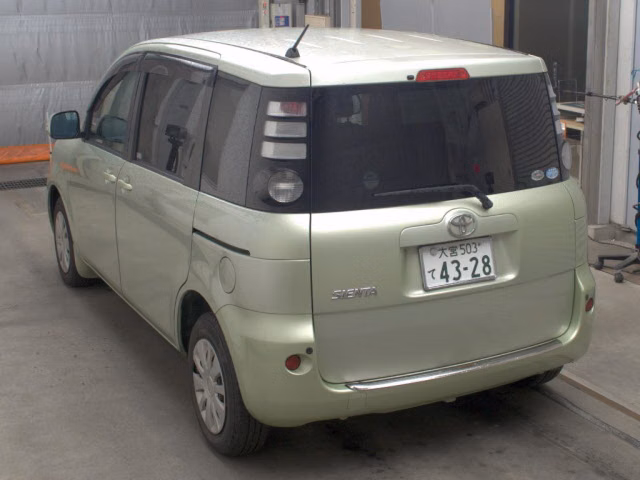 TOYOTA SIENTA