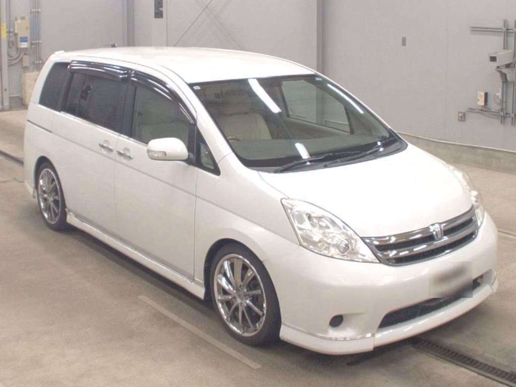 TOYOTA ISIS