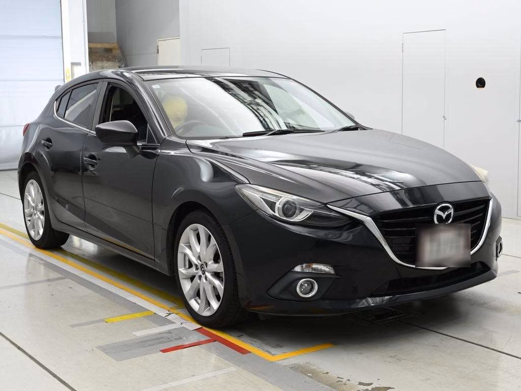 MAZDA AXELA