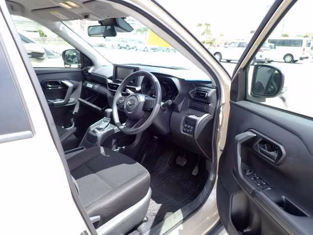 DAIHATSU ROCKY