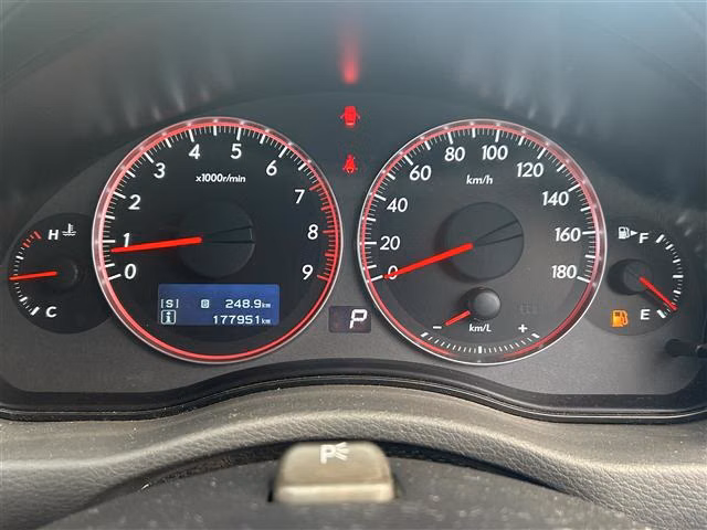 SUBARU LEGACY