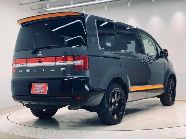 MITSUBISHI DELICA D:5