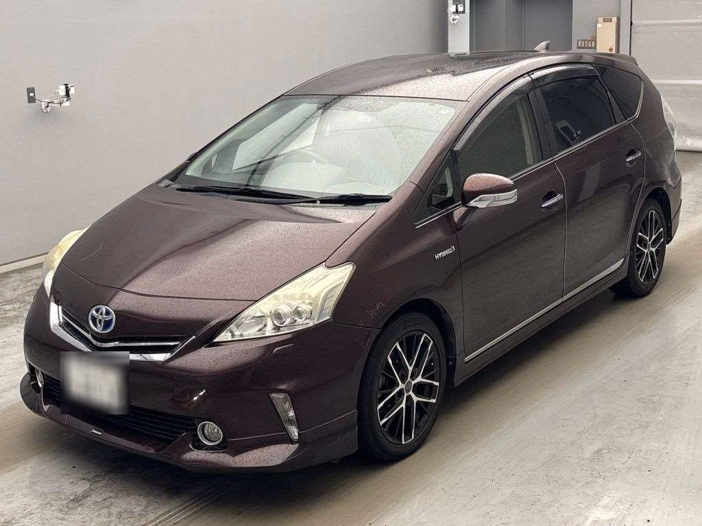 TOYOTA PRIUS ALPHA